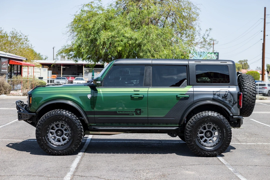 2023 Ford Bronco 6th Gen - Image 8 of 31