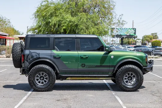 2023 Ford Bronco 6th Gen - Image 4 of 31