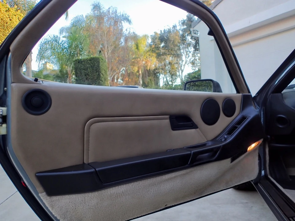 1984 Porsche 928 S - Image 5 of 31