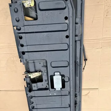 GMC Typhoon Tailgate and Hatch