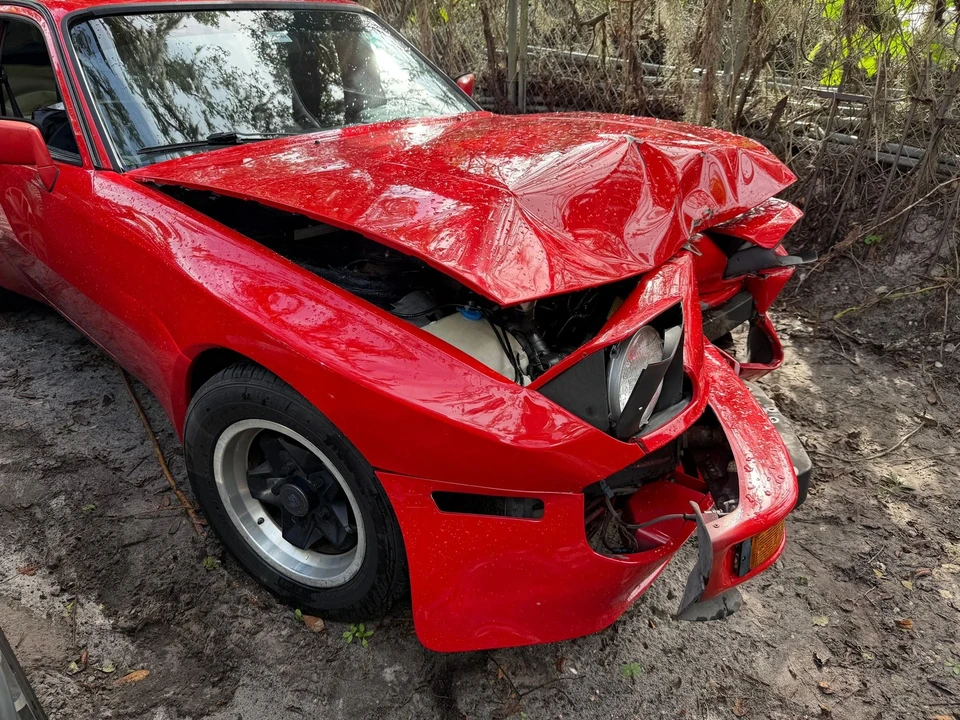 1984 Porsche 944 - Image 5 of 13