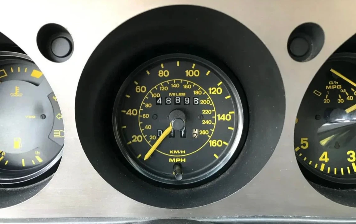 1984 Porsche 944 - Image 9 of 13