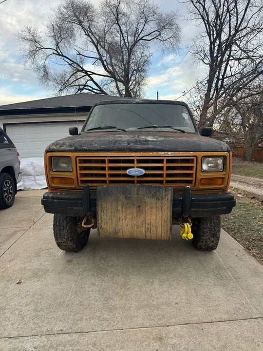 1984 Ford Bronco 3rd Gen - Image 3 of 10