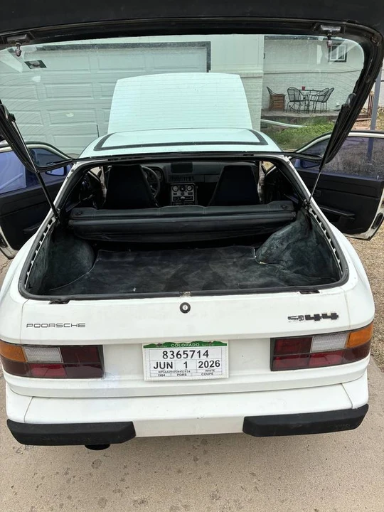 1984 Porsche 944 - Image 5 of 14