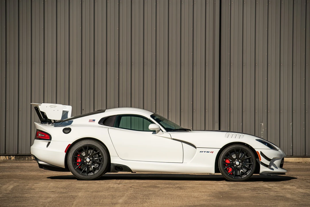 2017 Dodge Viper ACR 5th Gen - Image 13 of 31
