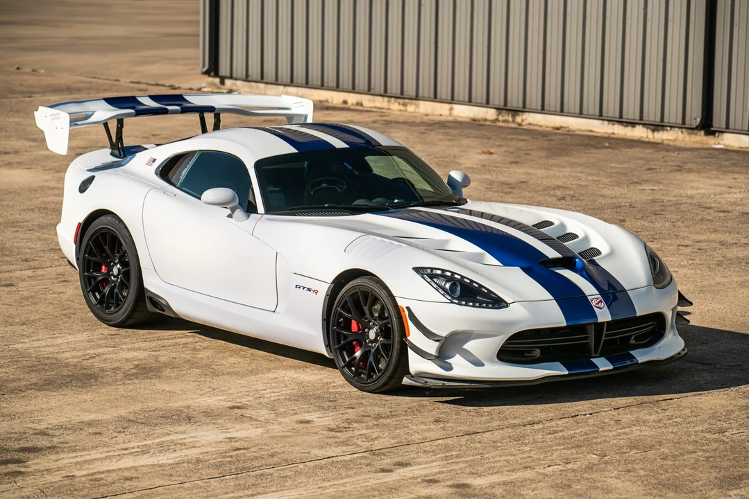 2017 Dodge Viper ACR 5th Gen - Image 2 of 31