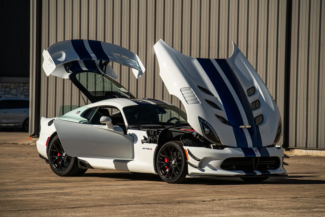 2017 Dodge Viper ACR 5th Gen - Image 15 of 31