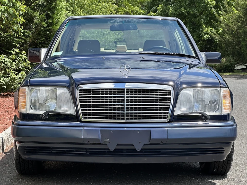 1995 Mercedes-Benz W124 E-Class - Image 24 of 31