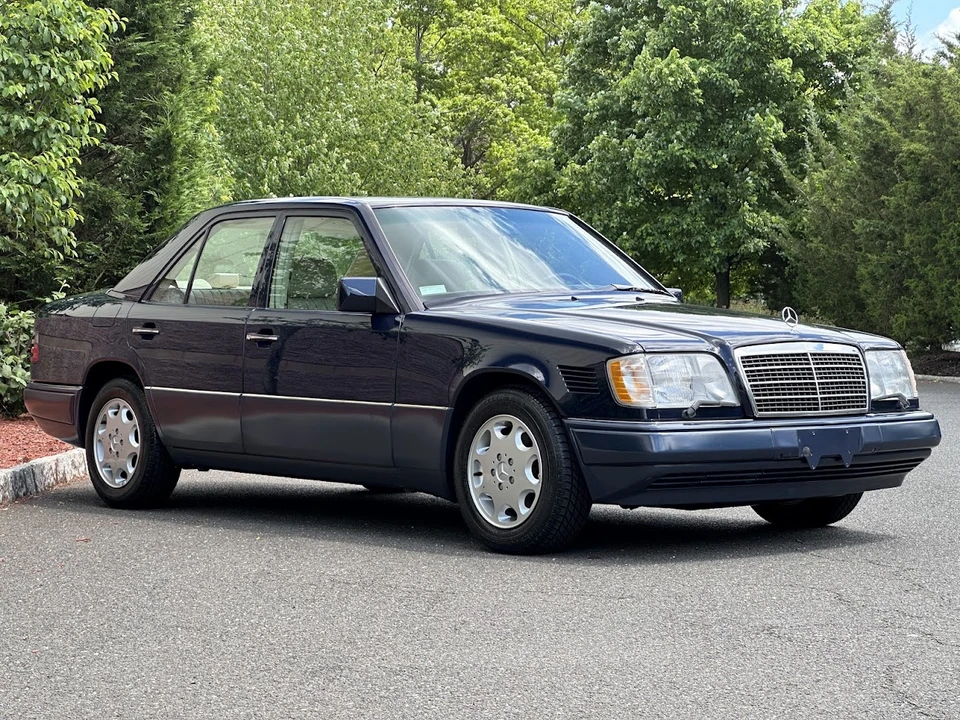 1995 Mercedes-Benz W124 E-Class - Image 18 of 31