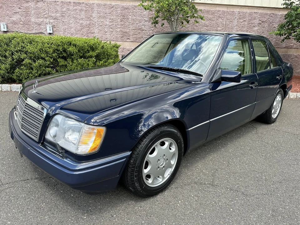 1995 Mercedes-Benz W124 E-Class - Image 6 of 31