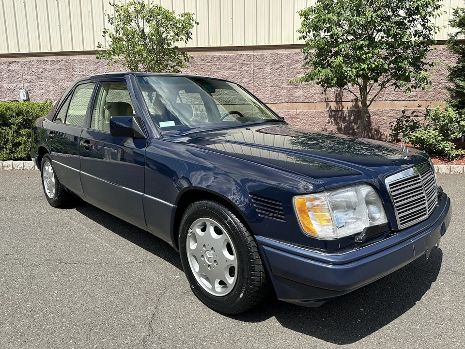 1995 Mercedes-Benz W124 E-Class - Image 15 of 31