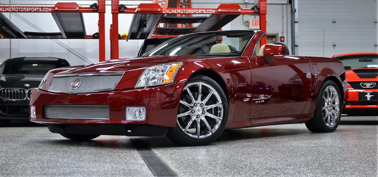 2007 Cadillac XLR-V - Image 9 of 31