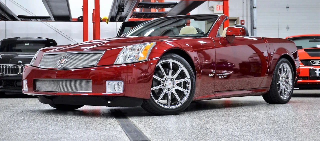 2007 Cadillac XLR-V - Image 10 of 31