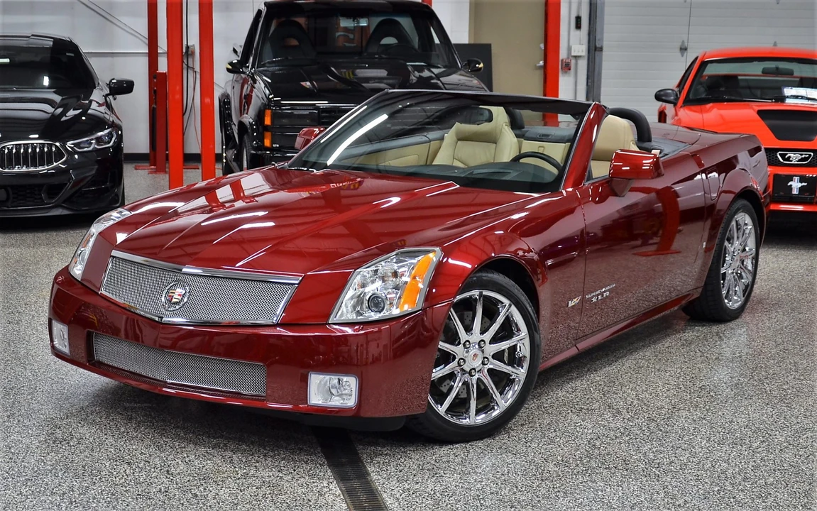2007 Cadillac XLR-V - Image 6 of 31
