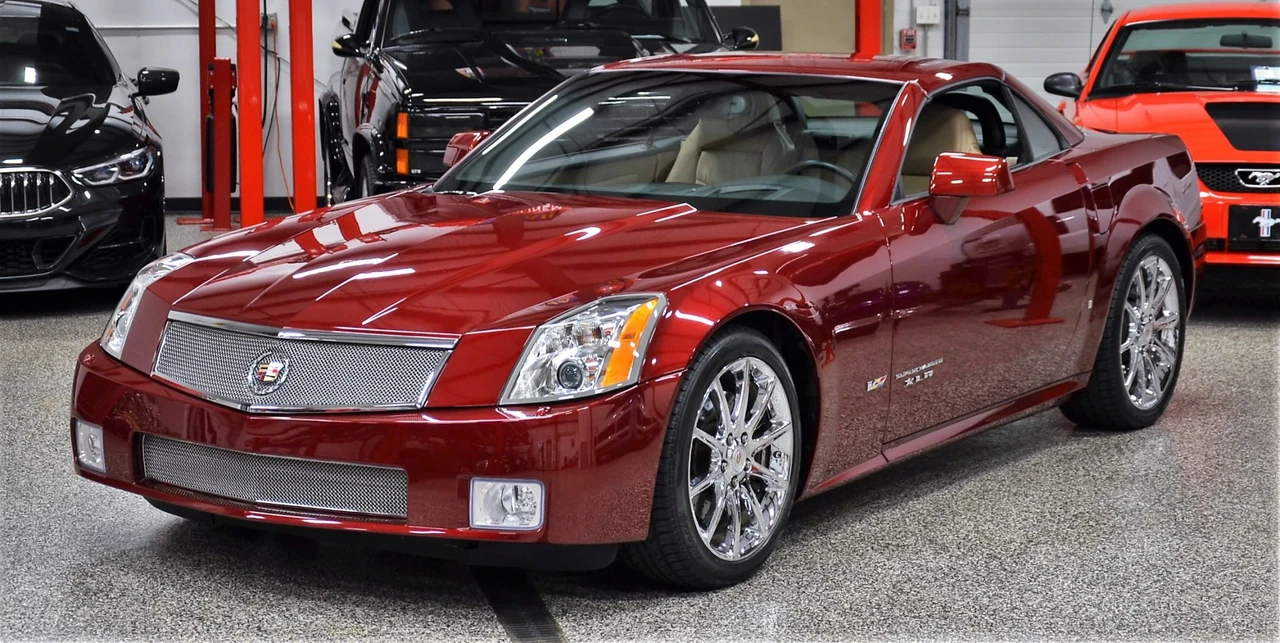 2007 Cadillac XLR-V - Image 7 of 31
