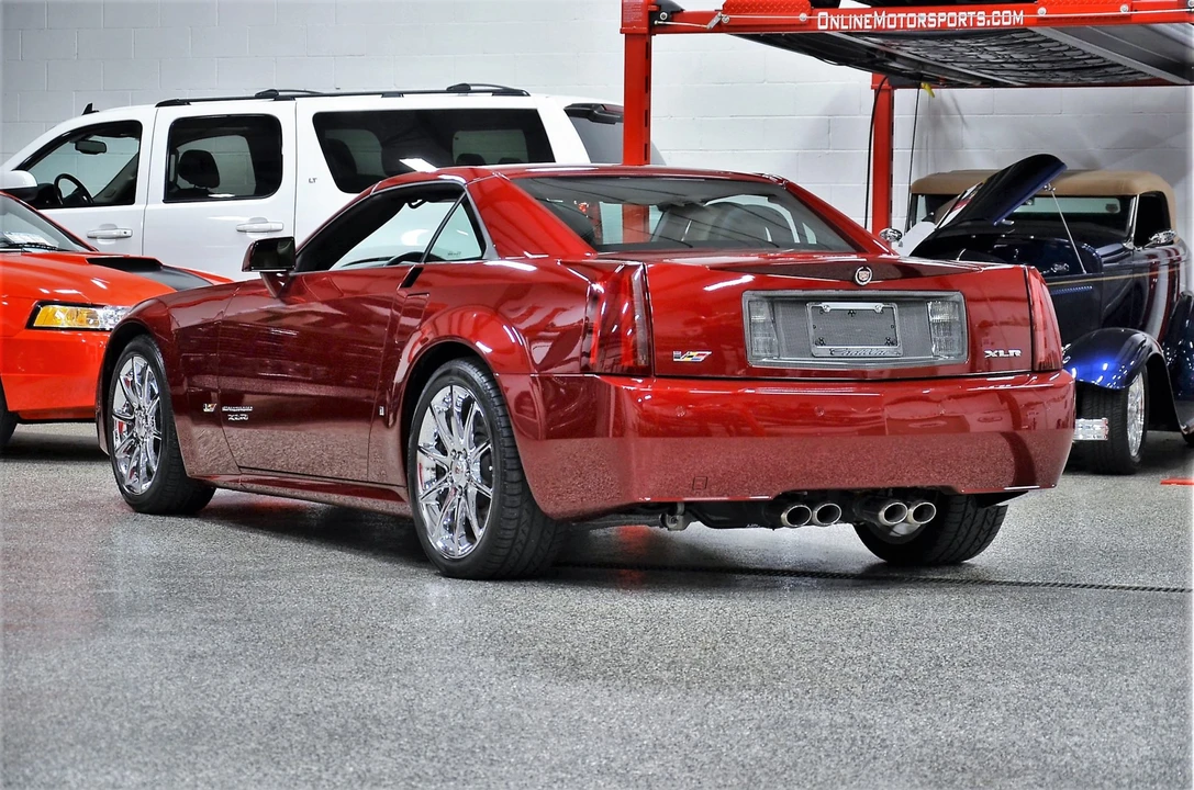 2007 Cadillac XLR-V - Image 21 of 31