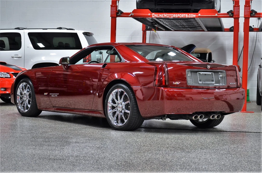 2007 Cadillac XLR-V - Image 20 of 31