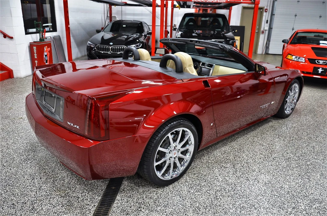 2007 Cadillac XLR-V - Image 31 of 31