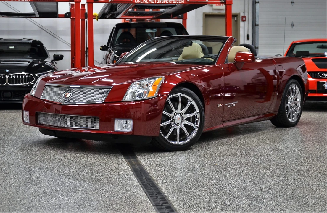 2007 Cadillac XLR-V - Image 8 of 31