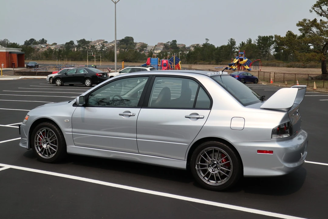 2006 Mitsubishi Lancer Evolution IX 8th Gen - Image 29 of 31
