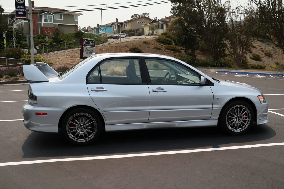 2006 Mitsubishi Lancer Evolution IX 8th Gen - Image 16 of 31