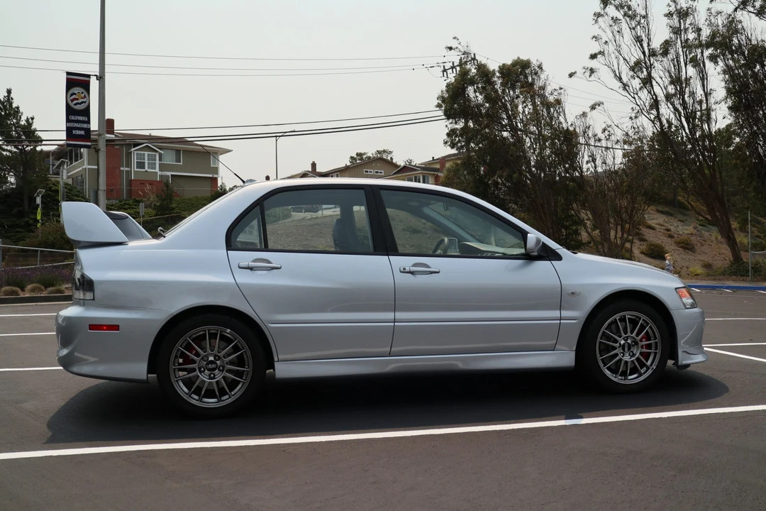 2006 Mitsubishi Lancer Evolution IX 8th Gen - Image 15 of 31