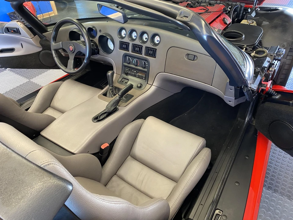 1994 Dodge Viper 1st Gen - Image 27 of 31