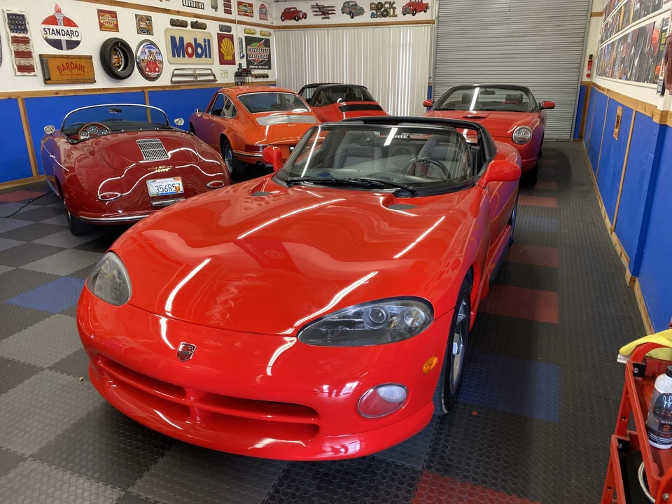 1994 Dodge Viper 1st Gen - Image 13 of 31