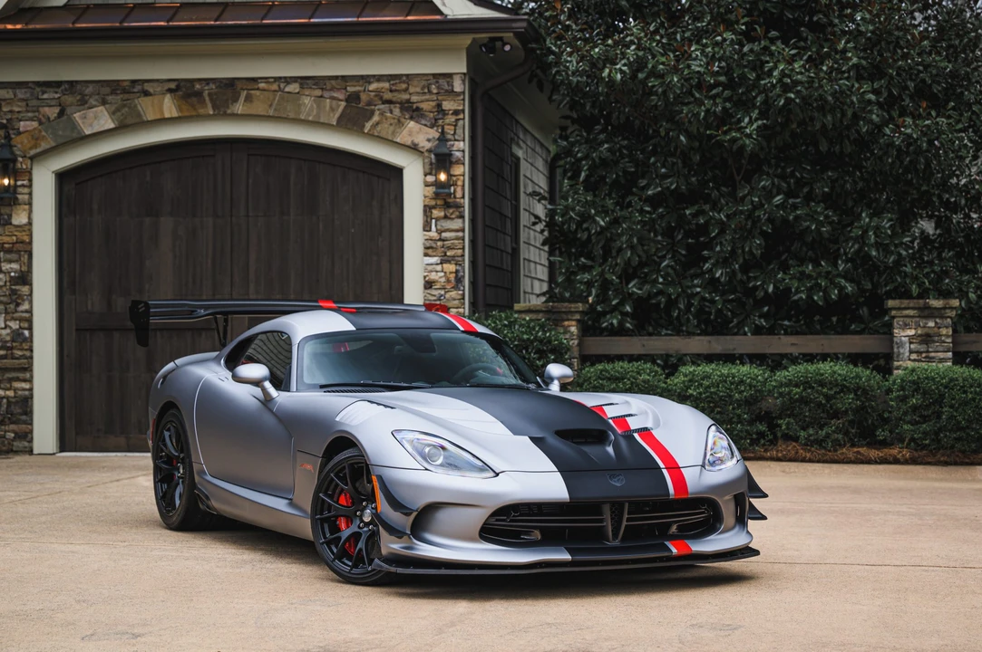 2016 Dodge Viper ACR 5th Gen - Image 2 of 31