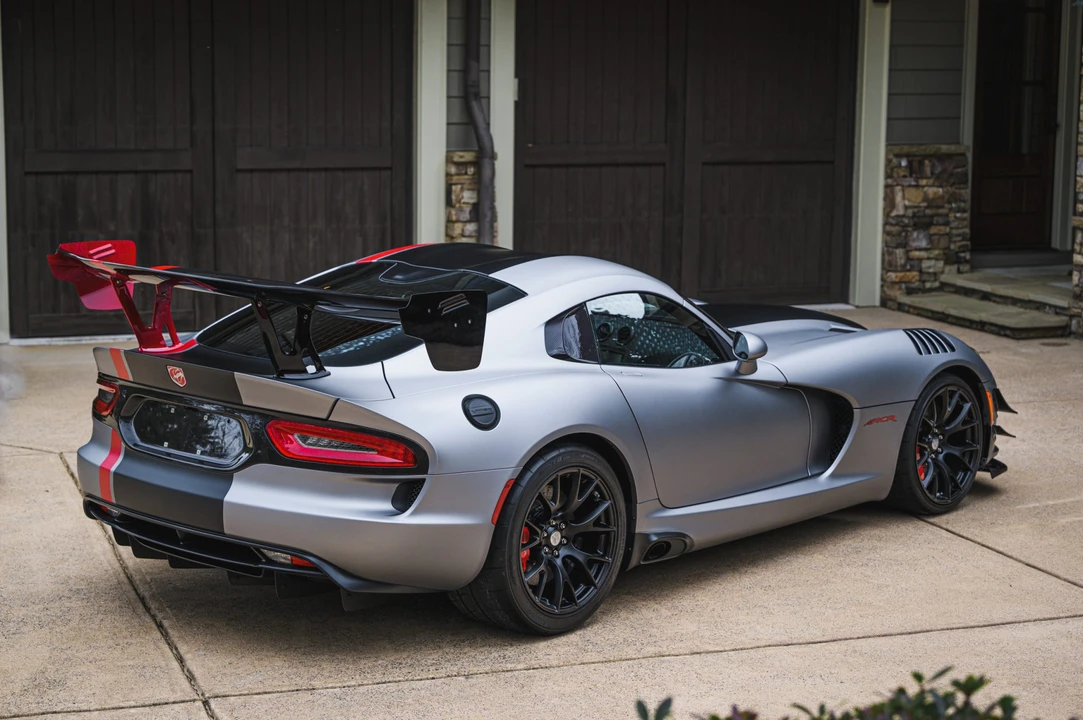 2016 Dodge Viper ACR 5th Gen - Image 11 of 31