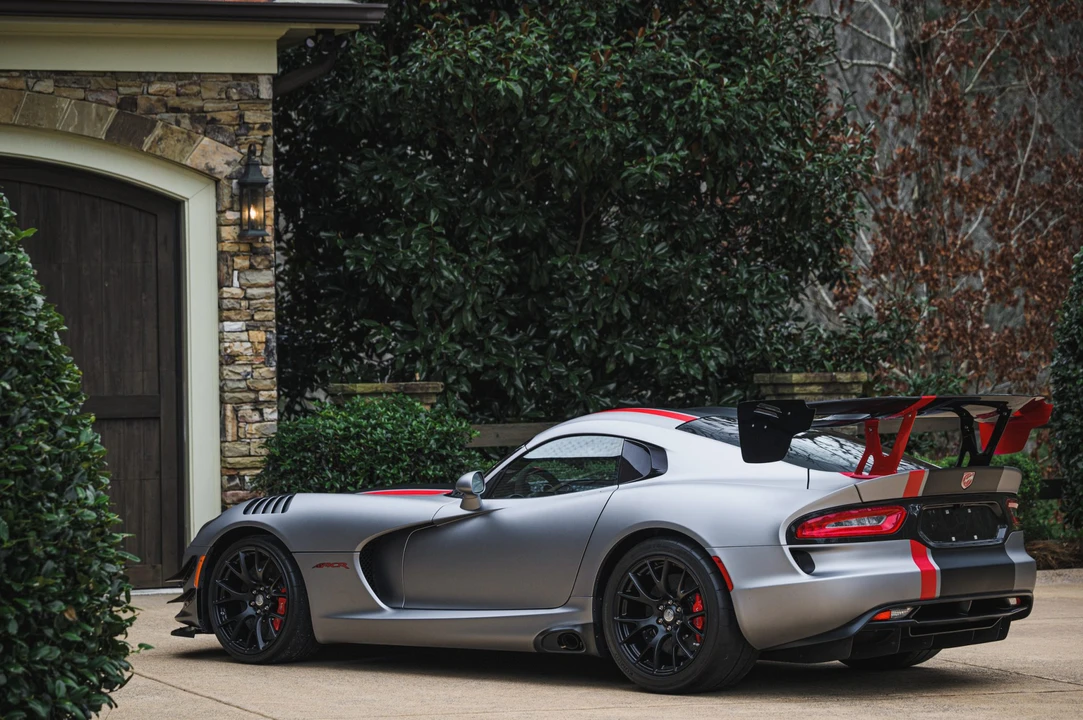 2016 Dodge Viper ACR 5th Gen - Image 15 of 31