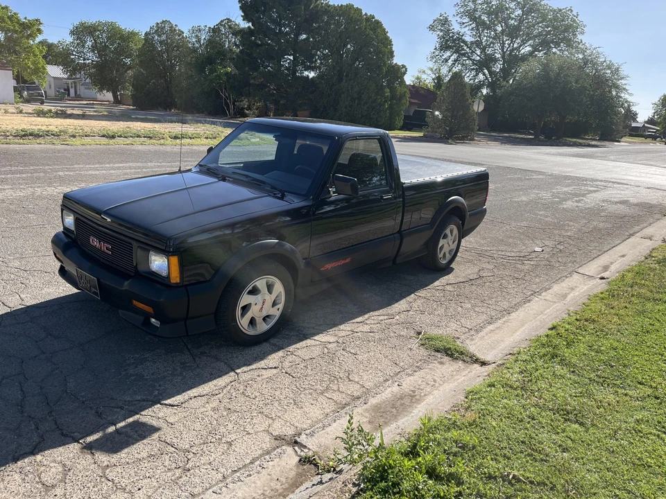 1991 GMC Syclone - Image 2 of 31