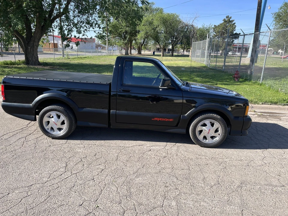 1991 GMC Syclone - Image 7 of 31