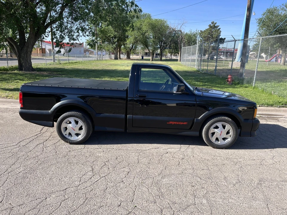 1991 GMC Syclone - Image 9 of 31
