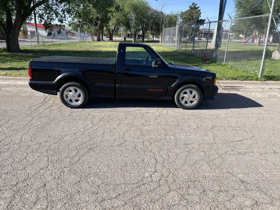 1991 GMC Syclone - Image 10 of 31
