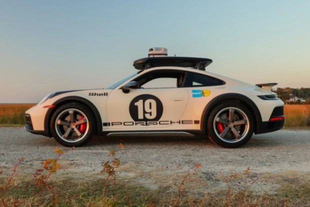 2024 Porsche 992 Dakar - Image 3 of 8