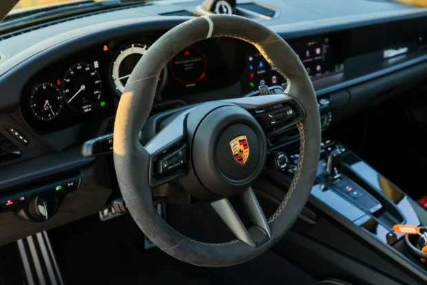 2024 Porsche 992 Dakar - Image 5 of 8