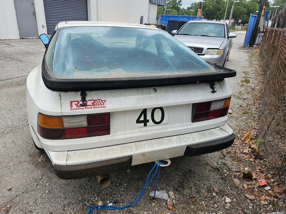 1985 Porsche 944 - Image 4 of 10