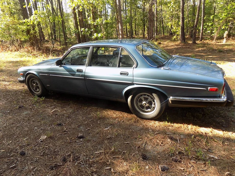 1985 Jaguar XJ Series 3 - Image 4 of 24