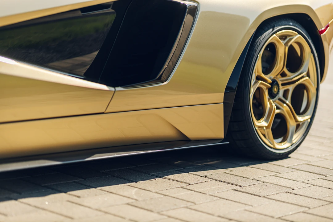 2022 Lamborghini Countach LPI 800-4 - Image 29 of 31