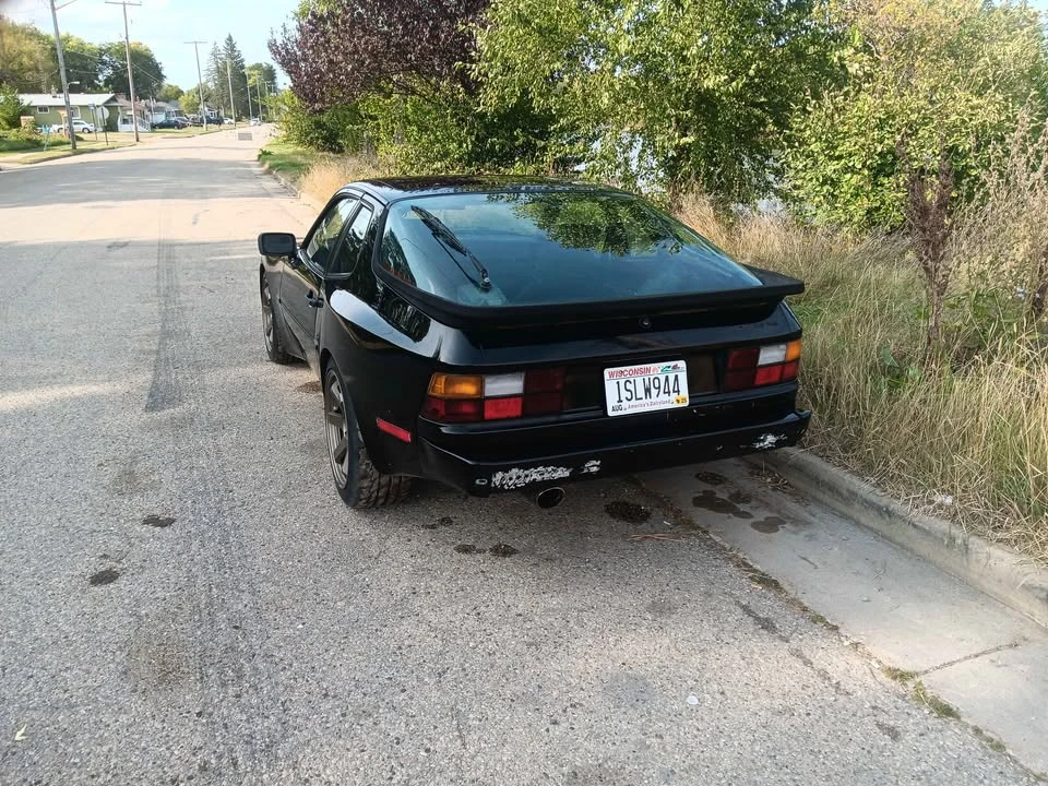 1985 Porsche 944 - Image 3 of 4