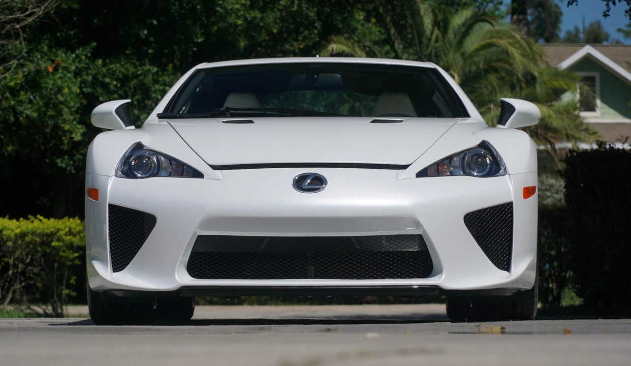 2012 Lexus LFA - Image 17 of 31