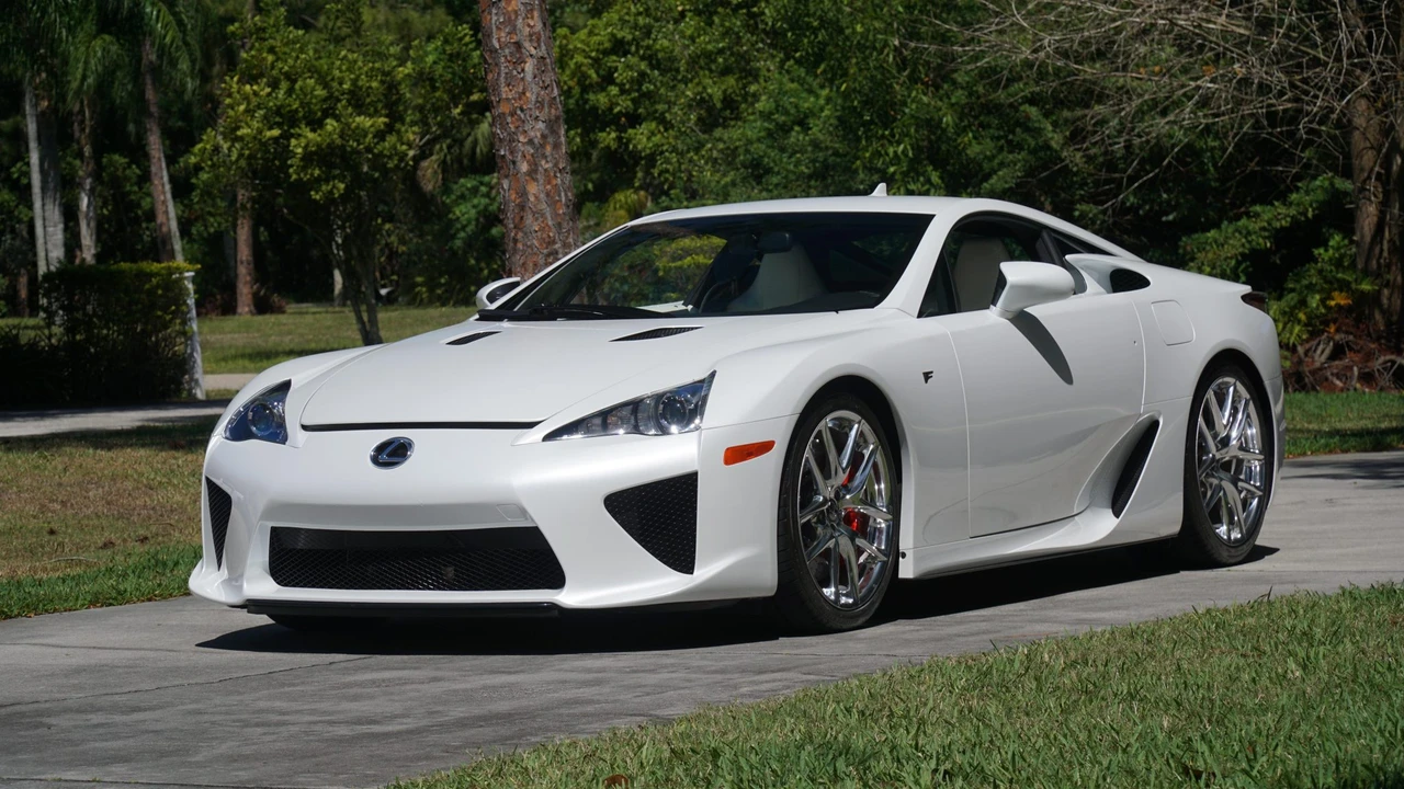 2012 Lexus LFA - Image 3 of 31