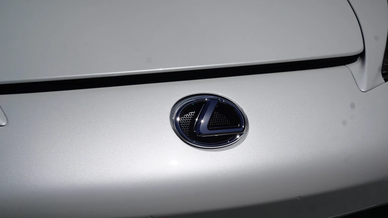 2012 Lexus LFA - Image 23 of 31