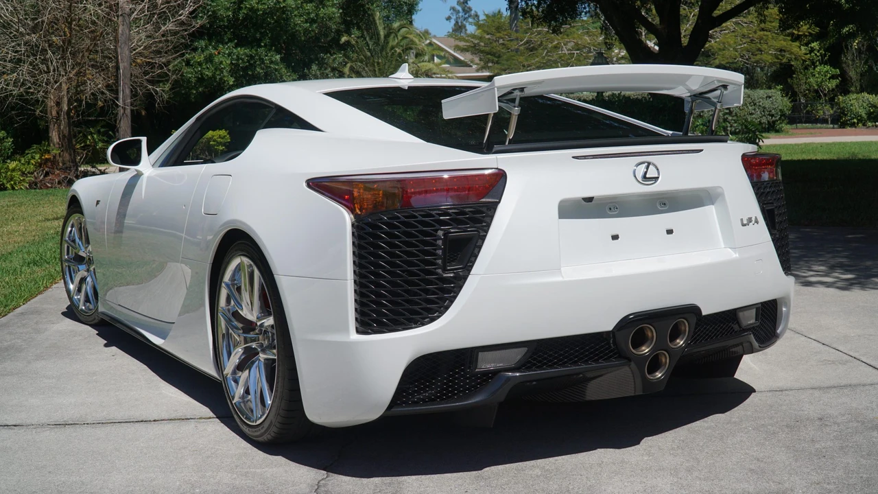 2012 Lexus LFA - Image 9 of 31