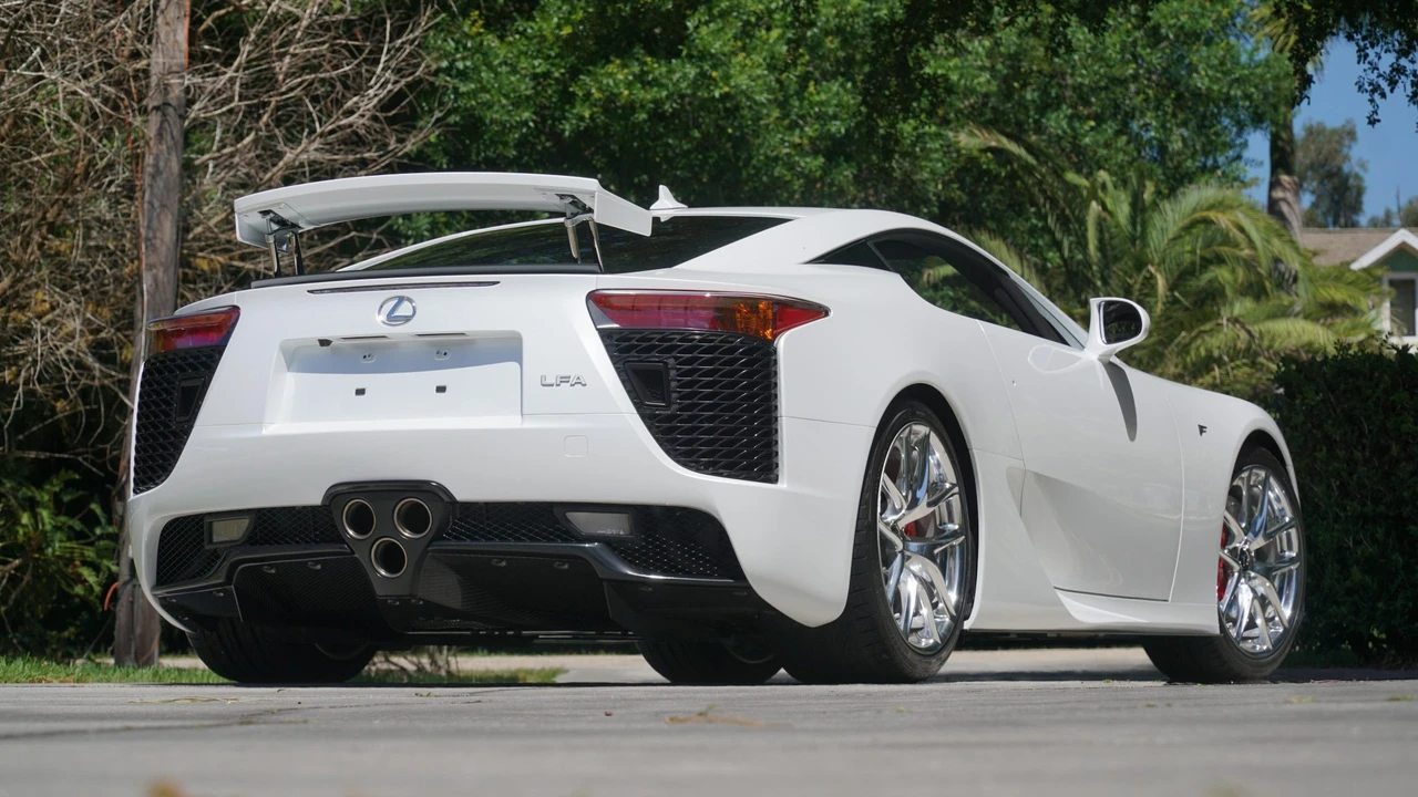 2012 Lexus LFA - Image 10 of 31