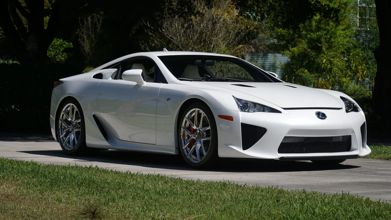 2012 Lexus LFA - Image 14 of 31