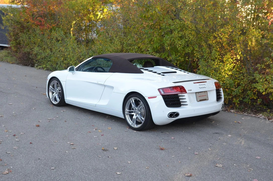 2011 Audi 42 R8 - Image 21 of 31