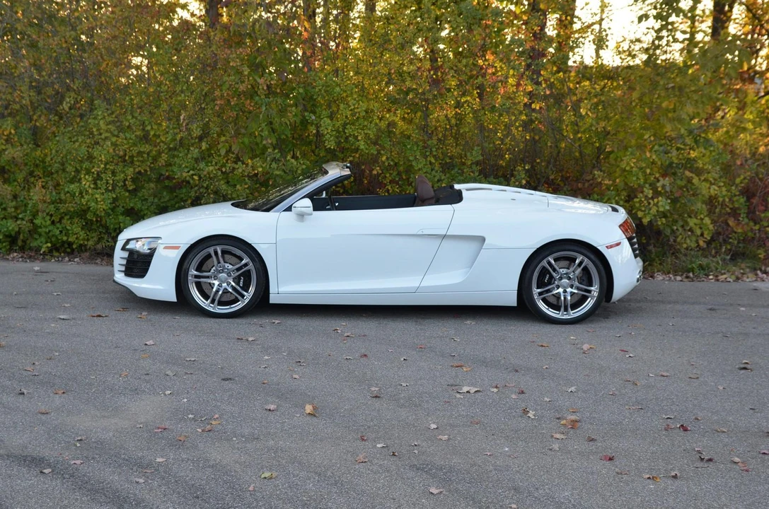 2011 Audi 42 R8 - Image 5 of 31