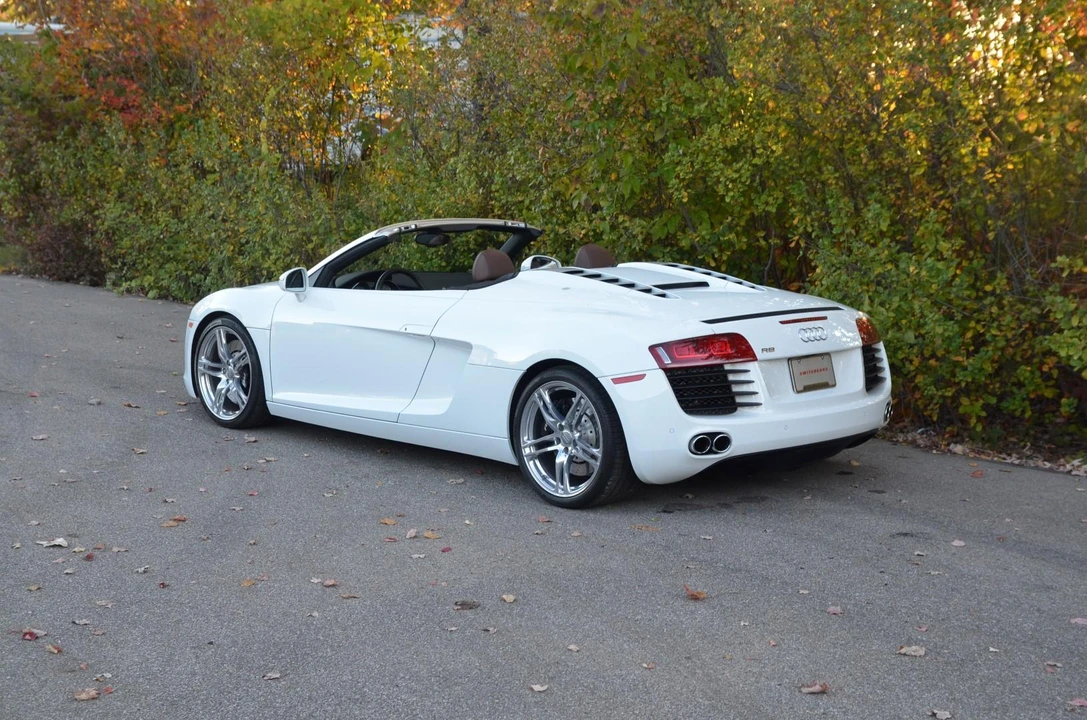 2011 Audi 42 R8 - Image 7 of 31